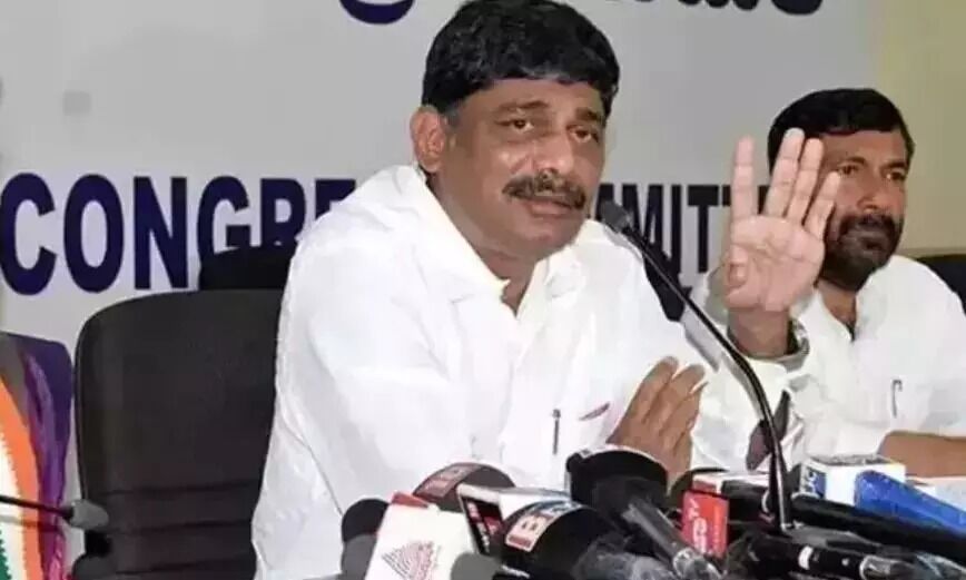 ಹೆಣ್ಣು ಮಕ್ಕಳನ್ನು ಅವಹೇಳನ ಮಾಡಿದ್ದ ವ್ಯಕ್ತಿಯನ್ನೇಗೆ ಸಮರ್ಥಿಸಿಕೊಳ್ತೀರಿ : ಎಚ್‌ಡಿಕೆ. ಆರ್.ಅಶೋಕ್‍ಗೆ ಮಾಜಿ ಸಂಸದ ಡಿ.ಕೆ.ಸುರೇಶ್ ಪ್ರಶ್ನೆ