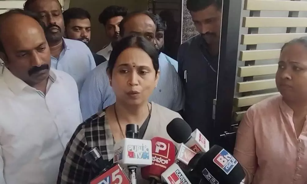 ಕಳೆದೆರಡು ತಿಂಗಳಿಂದ ಬರದಿರುವ ಗೃಹಲಕ್ಷ್ಮಿ ಯೋಜನೆ ಹಣ ಒಂದೇ ಬಾರಿ ಬ್ಯಾಂಕ್ ಖಾತೆಗೆ ಪಾವತಿಯಾಗಲಿದೆ: ಸಚಿವೆ ಲಕ್ಷ್ಮಿ ಹೆಬ್ಬಾಳ್ಕರ್