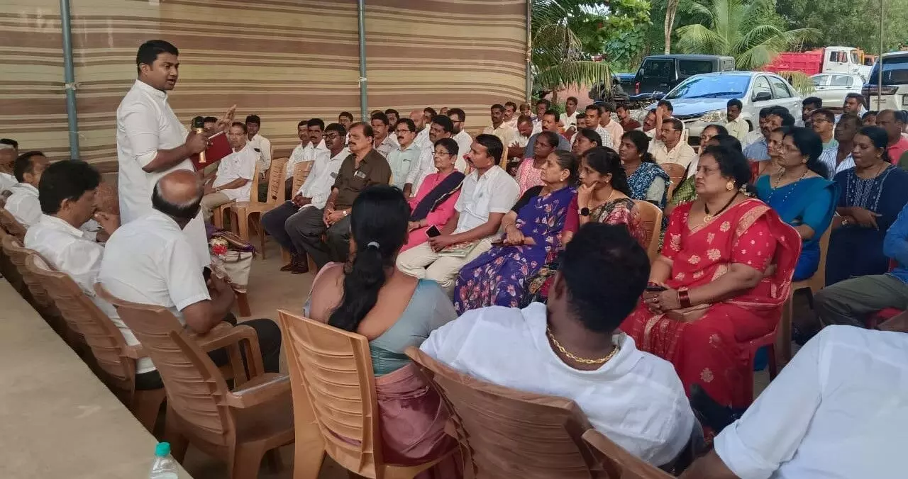 ಕಾರ್ಕಳ| ಕಾಂಗ್ರೆಸ್ ಎಂದಿಗೂ ಹೊಂದಾಣಿಕೆ ರಾಜಕಾರಣ ಸಹಿಸುವುದಿಲ್ಲ: ರಕ್ಷಿತ್ ಶಿವರಾಂ ಕಾರ್ಕಳ| ಕಾಂಗ್ರೆಸ್ ಎಂದಿಗೂ ಹೊಂದಾಣಿಕೆ ರಾಜಕಾರಣ ಸಹಿಸುವುದಿಲ್ಲ: ರಕ್ಷಿತ್ ಶಿವರಾಂ