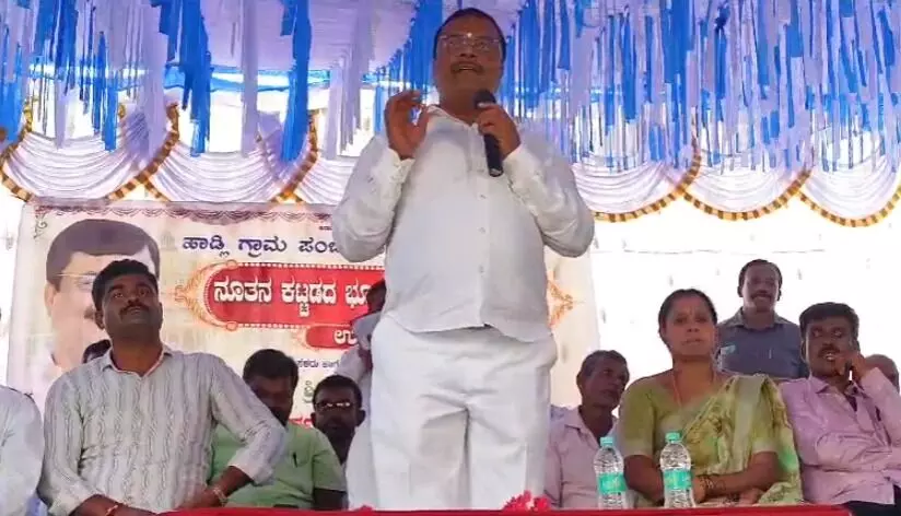 ಧರ್ಮಸ್ಥಳ ಗ್ರಾಮಾಭಿವೃದ್ಧಿ ಸಂಸ್ಥೆಯಿಂದ ಶೇ.40ರಷ್ಟು ಬಡ್ಡಿ ವಸೂಲಿ ಮೂಲಕ ಮಹಿಳೆಯರ ಶೋಷಣೆ: ಶಾಸಕ ಪಿ.ಎಂ.ನರೇಂದ್ರಸ್ವಾಮಿ ಆರೋಪ