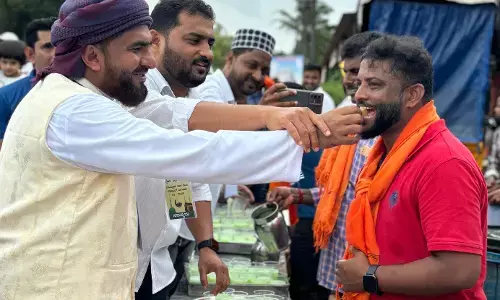 ಬೋಳಿಯಾರ್‌ನಲ್ಲಿ ಮೀಲಾದುನ್ನಬಿ| ಹಿಂದೂ, ಕ್ರೈಸ್ತರಿಂದ ಸಿಹಿತಿಂಡಿ-ಪಾನೀಯ ವಿತರಣೆ: ಸ್ಪೀಕರ್ ಯು.ಟಿ.ಖಾದರ್ ಶ್ಲಾಘನೆ