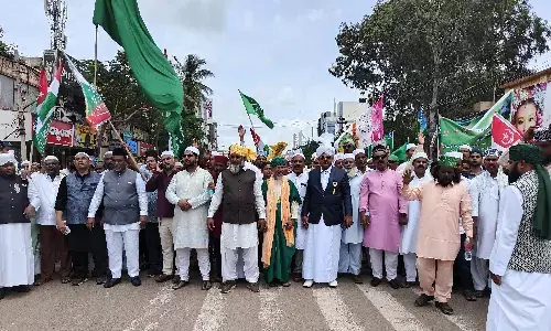 ಹೊಸಪೇಟೆ: ಮೀಲಾದ್ ಪ್ರಯುಕ್ತ ಕಾಲ್ನಡಿಗೆ ಜಾಥಾ