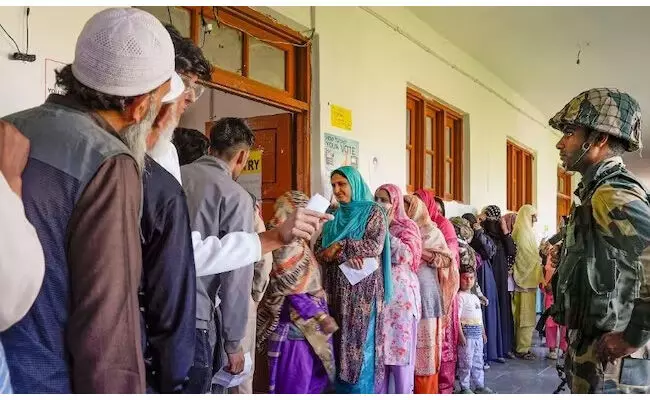 ಜಮ್ಮು-ಕಾಶ್ಮೀರ ವಿಧಾನಸಭಾ ಚುನಾವಣೆ | 2ನೇ ಹಂತದ ಚುನಾವಣಾ ಕಣದಲ್ಲಿ ಕೋಟ್ಯಾಧೀಶರು, ಕ್ರಿಮಿನಲ್ ಪ್ರಕರಣಗಳಿರುವ ಅಭ್ಯರ್ಥಿಗಳ ಪ್ರಾಬಲ್ಯ