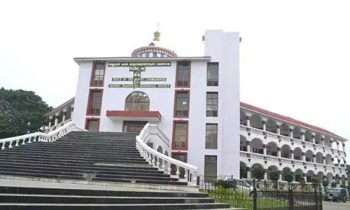 ಶಿವಮೊಗ್ಗ ಜಿಲ್ಲಾಧಿಕಾರಿ ಕಛೇರಿ ಚರಾಸ್ತಿ ಜಪ್ತಿಗೆ ಕೋರ್ಟ್ ಆದೇಶ