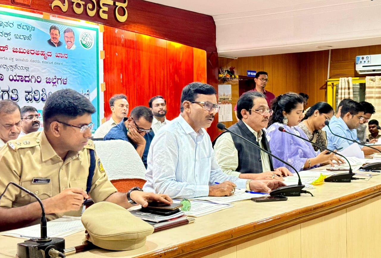 ವಕ್ಫ್‌ ಅದಾಲತ್ ಕಾಟಾಚಾರಕ್ಕಲ್ಲ, ಅಧಿಕಾರಿಗಳು ಗಂಭೀರವಾಗಿ ಪರಿಗಣಿಸಬೇಕು : ಸಚಿವ ಝಮೀರ್ ಅಹ್ಮದ್