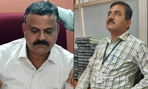 ಮಂಗಳೂರು| ಕಿನ್ನಿಗೋಳಿ ಪಟ್ಟಣ ಪಂಚಾಯತ್‌ ಮುಖ್ಯಾಧಿಕಾರಿ ಎಂ.ಆರ್.ಸ್ವಾಮಿ, ಇಂಜಿನಿಯರ್ ನಾಗರಾಜ್ ಸೆರೆ