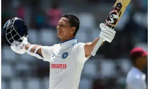 ಸ್ವದೇಶದಲ್ಲಿ ಮೊದಲ 10 ಇನಿಂಗ್ಸ್‌ಗಳಲ್ಲಿ 750ಕ್ಕೂ ಅಧಿಕ ರನ್ | ಟೆಸ್ಟ್ ಕ್ರಿಕೆಟ್ ಇತಿಹಾಸದಲ್ಲಿ ಈ ಸಾಧನೆ ಮಾಡಿದ ಮೊದಲ ಬ್ಯಾಟರ್ ಜೈಸ್ವಾಲ್