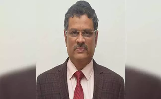 ಸ್ವಾಮೀಜಿ ಮಧ್ಯಸ್ಥಿಕೆಯಲ್ಲಿ ವಿವಾದ ಬಗೆಹರಿಸಲು ಸೂಚಿಸಿದ ನ್ಯಾಯಮೂರ್ತಿ ಕೃಷ್ಣ ದೀಕ್ಷಿತ್ ನಡೆಗೆ ಖಂಡನೆ