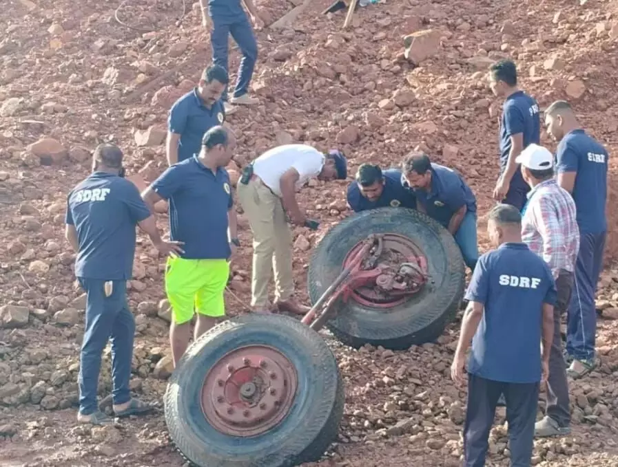 ಶಿರೂರು ಬಳಿ ಗುಡ್ಡ ಕುಸಿತ ಪ್ರಕರಣ: ಟ್ಯಾಂಕರ್ ಲಾರಿ ಟಯರ್ ಪತ್ತೆ