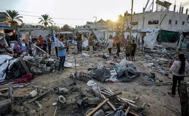 ಗಾಝಾ | ಇಸ್ರೇಲ್ ದಾಳಿಯಲ್ಲಿ ಕನಿಷ್ಠ 22 ಮಂದಿ ಮೃತ್ಯು ಗಾಝಾ | ಇಸ್ರೇಲ್ ದಾಳಿಯಲ್ಲಿ ಕನಿಷ್ಠ 22 ಮಂದಿ ಮೃತ್ಯು