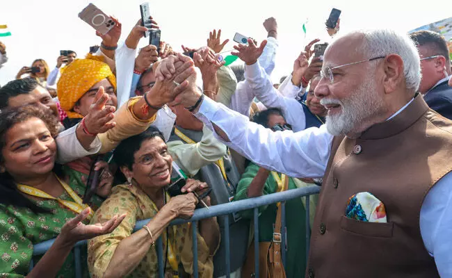 ಕ್ವಾಡ್ ಶೃಂಗಸಭೆಯಲ್ಲಿ ಭಾಗವಹಿಸಲು ಅಮೆರಿಕಗೆ ತೆರಳಿದ ಪ್ರಧಾನಿ ಮೋದಿ | ಅನಿವಾಸಿ ಭಾರತೀಯರಿಂದ ಭವ್ಯ ಸ್ವಾಗತ