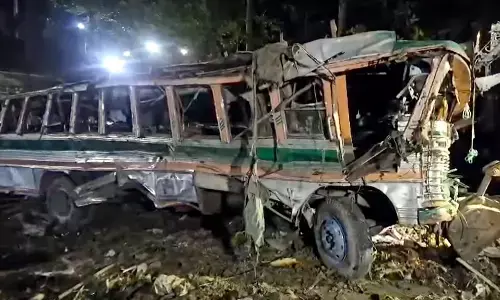 ಕಂದಕಕ್ಕೆ ಉರುಳಿದ ಬಸ್: ಮೂವರು ಬಿಎಸ್ಎಫ್ ಯೋಧರು ಮೃತ್ಯು