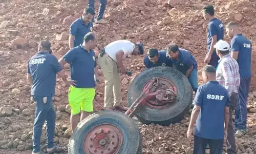 ಶಿರೂರು ಬಳಿ ಗುಡ್ಡ ಕುಸಿತ ಪ್ರಕರಣ: ಟ್ಯಾಂಕರ್ ಲಾರಿ ಟಯರ್ ಪತ್ತೆ