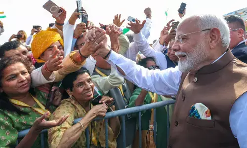 ಕ್ವಾಡ್ ಶೃಂಗಸಭೆಯಲ್ಲಿ ಭಾಗವಹಿಸಲು ಅಮೆರಿಕಗೆ ತೆರಳಿದ ಪ್ರಧಾನಿ ಮೋದಿ | ಅನಿವಾಸಿ ಭಾರತೀಯರಿಂದ ಭವ್ಯ ಸ್ವಾಗತ