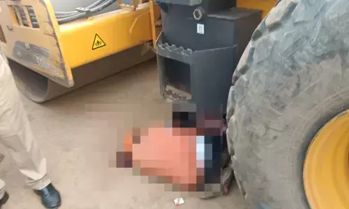 ಹಾವೇರಿ: ರೋಡ್‌ ರೋಲರ್‌ ಹರಿದು ಇಬ್ಬರು ಕಾರ್ಮಿಕರು ಸಾವು