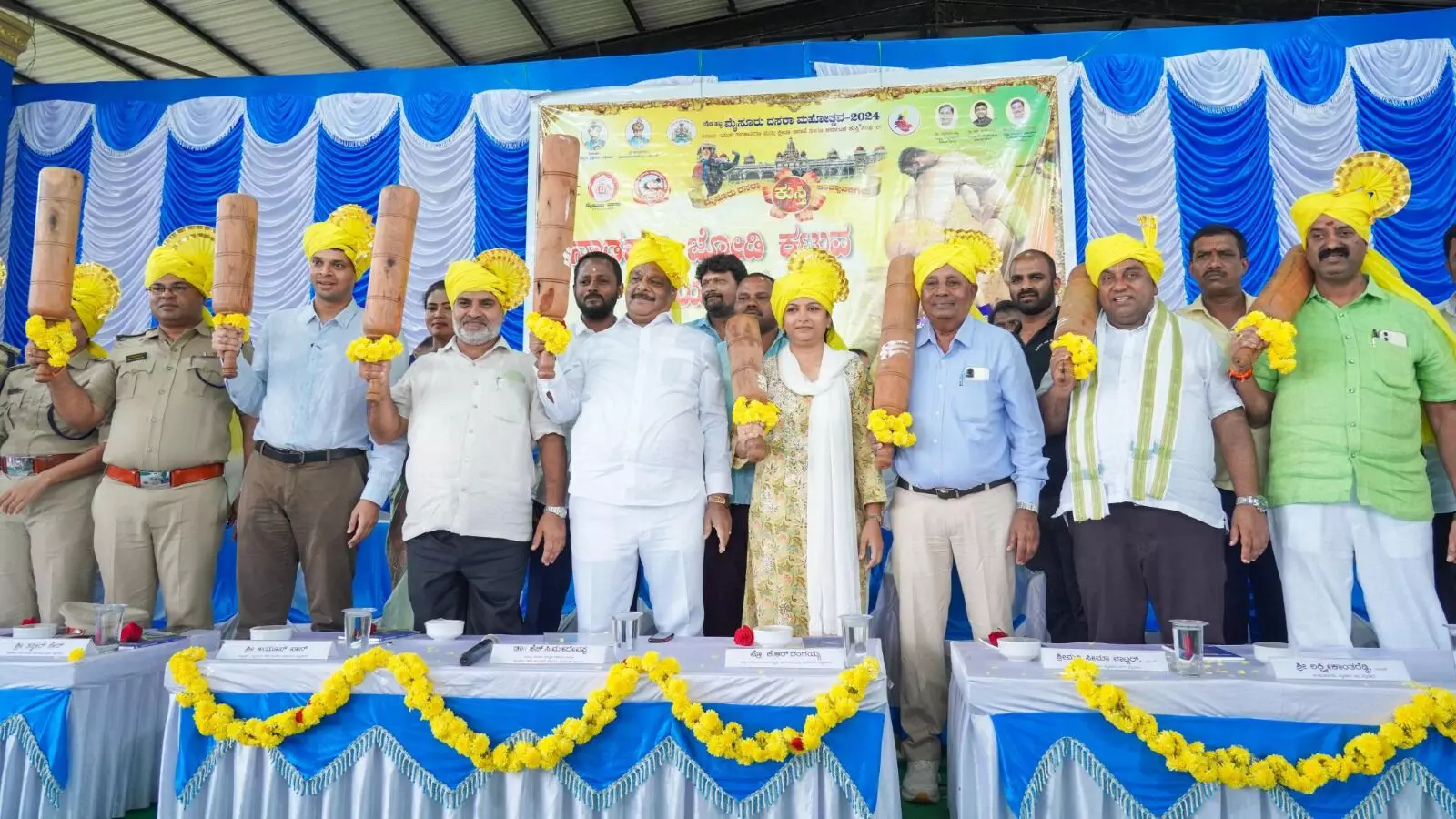 ನಾಡಹಬ್ಬ ಮೈಸೂರು ದಸರಾ ಅಂಗವಾಗಿ ಕುಸ್ತಿ ಜೋಡಿಕಟ್ಟುವ ಕಾರ್ಯಕ್ರಮಕ್ಕೆ ಚಾಲನೆ