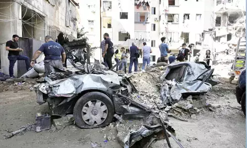 ಇಸ್ರೇಲ್‍ನತ್ತ ರಾಕೆಟ್ ಮಳೆಗರೆದ ಹಿಜ್ಬುಲ್ಲಾ | 4 ಮಂದಿಗೆ ಗಾಯ; ಕಟ್ಟಡಗಳಿಗೆ ಬೆಂಕಿ