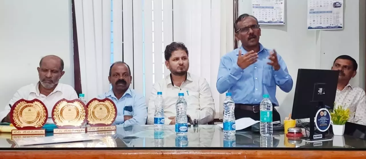 ಸಾಮಾಜಿಕ ಬದಲಾವಣೆಯಲ್ಲಿ ಕಾನೂನುಗಳಿಗಿಂತ ಧರ್ಮದ ಆದೇಶಗಳ ಪಾತ್ರ ಮಹತ್ವದ್ದು: ಡಾ.ಜೆ.ಸೋಮಣ್ಣ ಸಾಮಾಜಿಕ ಬದಲಾವಣೆಯಲ್ಲಿ ಕಾನೂನುಗಳಿಗಿಂತ ಧರ್ಮದ ಆದೇಶಗಳ ಪಾತ್ರ ಮಹತ್ವದ್ದು: ಡಾ.ಜೆ.ಸೋಮಣ್ಣ