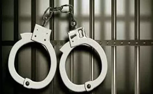 ಗುಜರಾತ್ | ಅತ್ಯಾಚಾರಕ್ಕೆ ಪ್ರತಿರೋಧ, 6ರ ಬಾಲಕಿಯ ಕೊಂದು ಶಾಲಾವರಣದಲ್ಲಿ ಎಸೆದಿದ್ದ ಪ್ರಾಂಶುಪಾಲನ ಬಂಧನ