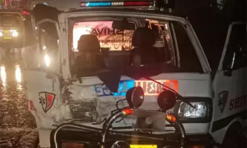 ಪುತ್ತೂರು: ರಸ್ತೆ ಅಪಘಾತ ಆಂಬ್ಯುಲೆನ್ಸ್ ನಲ್ಲಿದ್ದ ಮಗುವಿಗೆ ಗಾಯ