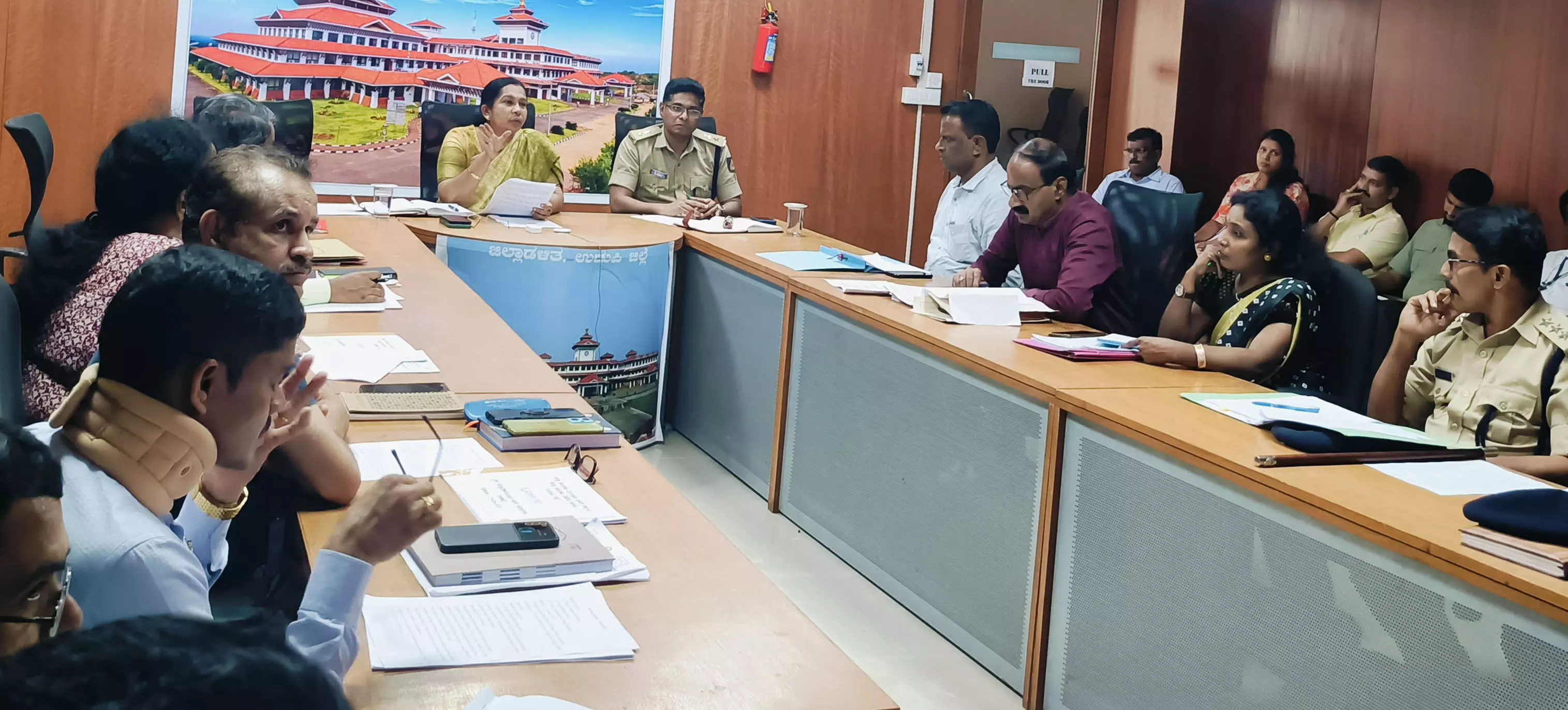 ಉಡುಪಿ ಜಿಲ್ಲೆಯ ಎಲ್ಲಾ ಮೆಡಿಕಲ್ ಸ್ಟೋರ್‌ಗಳಲ್ಲಿ ಸಿಸಿಟಿವಿ ಅಳವಡಿಕೆ ಕಡ್ಡಾಯ: ಜಿಲ್ಲಾಧಿಕಾರಿ ವಿದ್ಯಾಕುಮಾರಿ