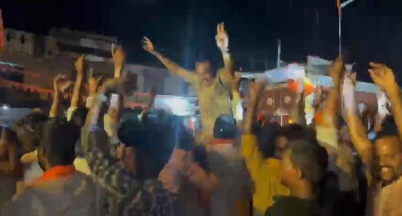 ಕಲಬುರಗಿ | ಗಣೇಶ ಮೆರವಣಿಗೆಯಲ್ಲಿ ಕುಣಿದು ಕುಪ್ಪಳಿಸಿದ ಪಿಎಸ್‍ಐ : ವಿಡಿಯೋ ವೈರಲ್