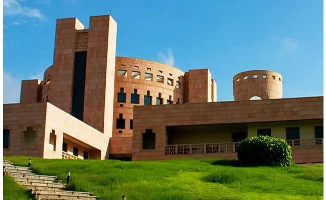 ಜಗತ್ತಿನ ಟಾಪ್ 100 ಎಂಬಿಎ ಶಿಕ್ಷಣಸಂಸ್ಥೆಗಳ ರ‍್ಯಾಂಕಿಂಗ್‌ ನಲ್ಲಿ ಭಾರತದ 3 ಐಐಎಂಗಳಿಗೆ ಸ್ಥಾನ