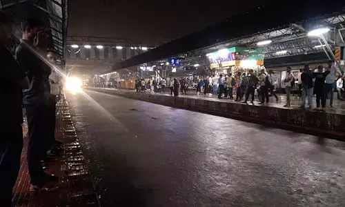 ಮಹಾ ಮಳೆಗೆ ಮುಂಬೈ ತತ್ತರ; ನಾಲ್ವರು ಮೃತ್ಯು