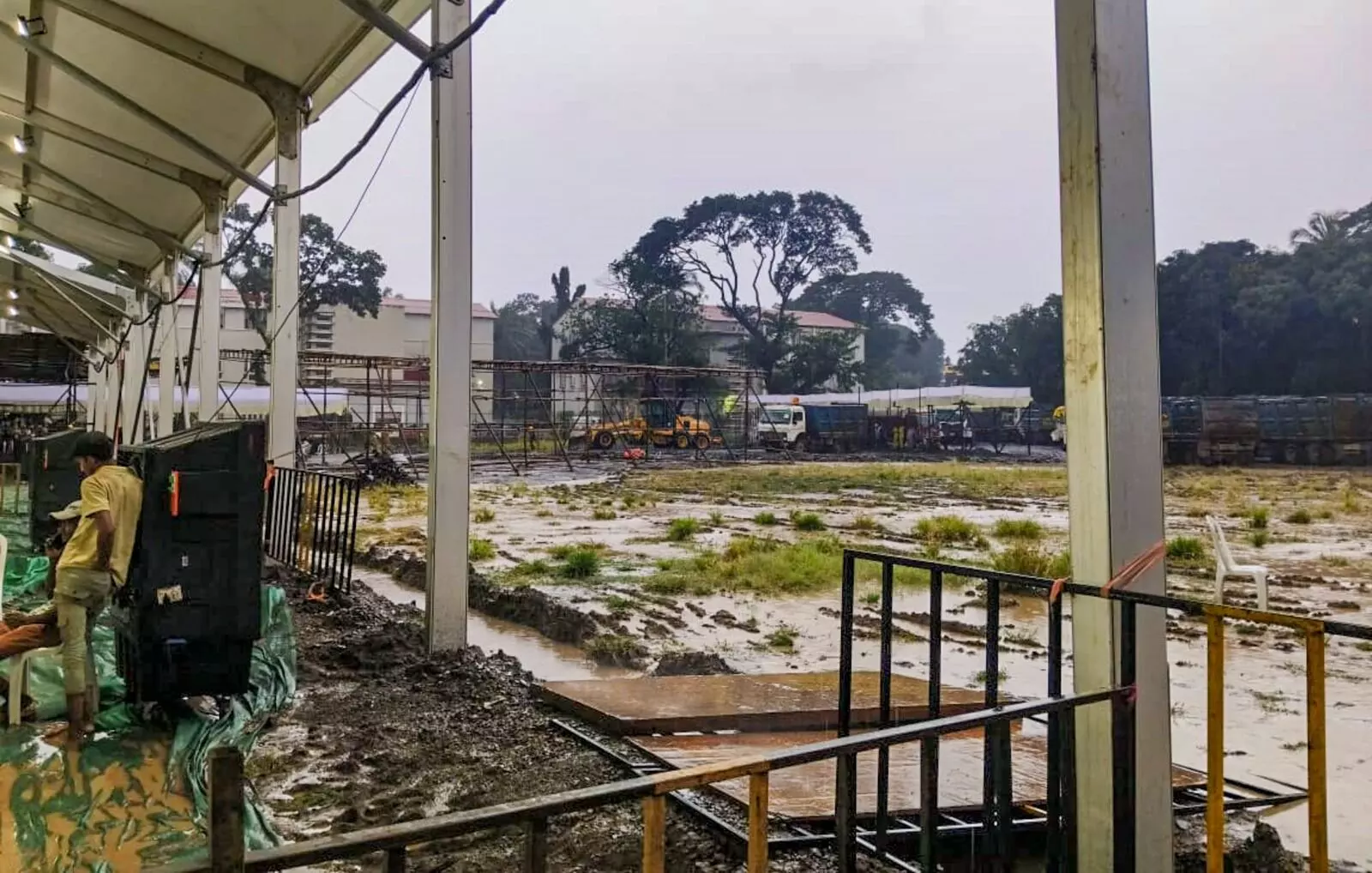 PHOTOS| ಮಹಾ ಮಳೆಗೆ ಮುಂಬೈ, ಪುಣೆ ತತ್ತರ; ಜನಜೀವನ ಅಸ್ತವ್ಯಸ್ತ