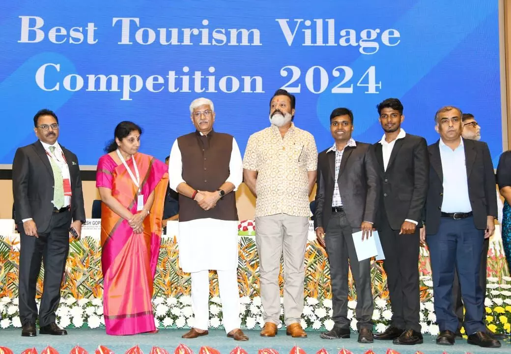 ಹೊಸದಿಲ್ಲಿ: ಕುತ್ಲೂರು ಗ್ರಾಮಕ್ಕೆ ಅತ್ಯುತ್ತಮ ಪ್ರವಾಸೋದ್ಯಮ ರಾಷ್ಟ್ರೀಯ ಪ್ರಶಸ್ತಿ ಪ್ರದಾನ