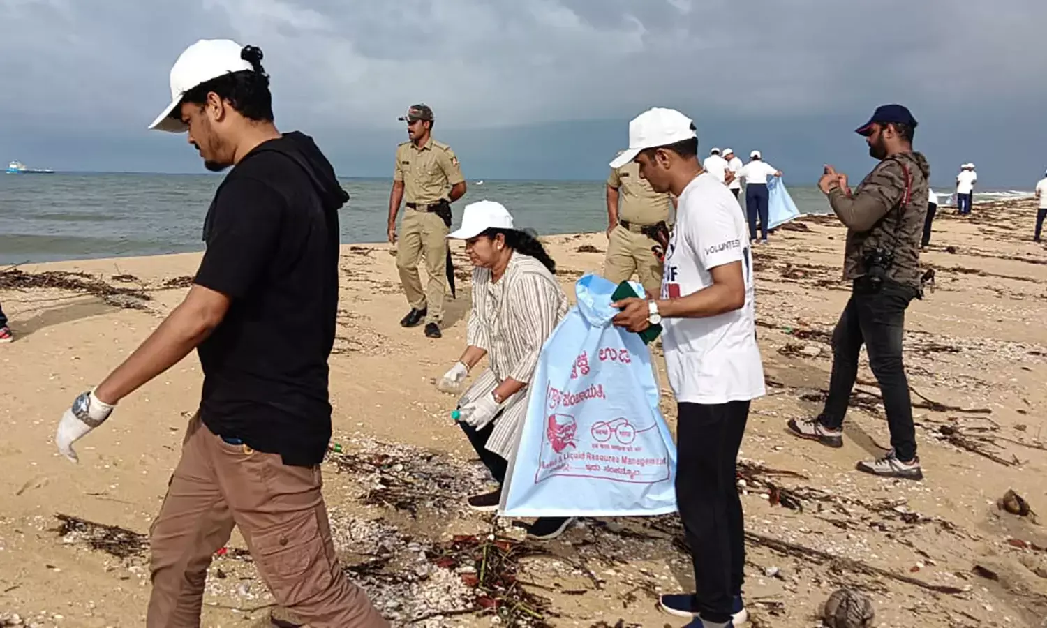 ವಿಶ್ವ ಪ್ರವಾಸೋದ್ಯಮ ದಿನಾಚರಣೆ: ಡೆಲ್ಟಾಬೀಚ್ ಸ್ವಚ್ಛತೆ