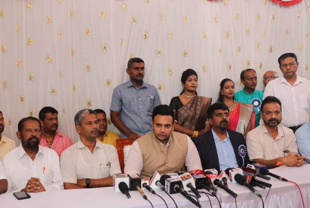 ಸಿದ್ದರಾಮಯ್ಯನವರು ತಮ್ಮ ಸ್ಥಾನಕ್ಕೆ ರಾಜೀನಾಮೆ ನೀಡಿ, ತನಿಖೆ ಎದುರಿಸಬೇಕು : ಸಂಸದ ಯದುವೀರ್ ಒಡೆಯರ್