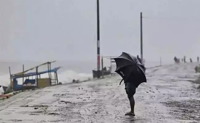 ಅಮೆರಿಕ | ಹೆಲೆನ್ ಚಂಡಮಾರುತ ; ಭೂಕುಸಿತಕ್ಕೆ 43 ಮಂದಿ ಬಲಿ ಅಮೆರಿಕ | ಹೆಲೆನ್ ಚಂಡಮಾರುತ ; ಭೂಕುಸಿತಕ್ಕೆ 43 ಮಂದಿ ಬಲಿ