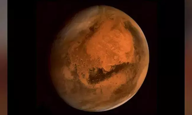 ಮಂಗಳ ಗ್ರಹದಲ್ಲಿ ವಾಸಿಸಿದರೆ ಮಾನವರು ಹಸಿರು ಬಣ್ಣಕ್ಕೆ ತಿರುಗಬಹುದು: ವರದಿ