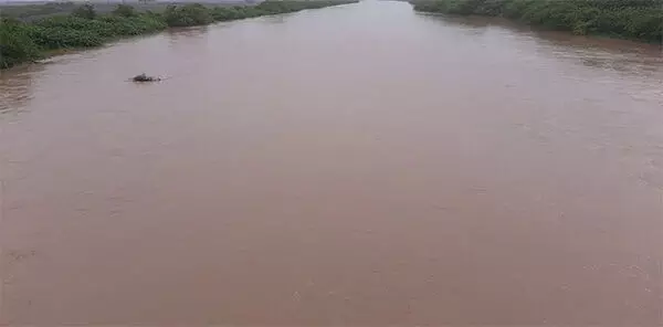 ಬಜ್ಪೆ: ನದಿಯಲ್ಲಿ ಈಜಲು ಇಳಿದಿದ್ದ ಇಬ್ಬರು ಯುವಕರು ನಾಪತ್ತೆ