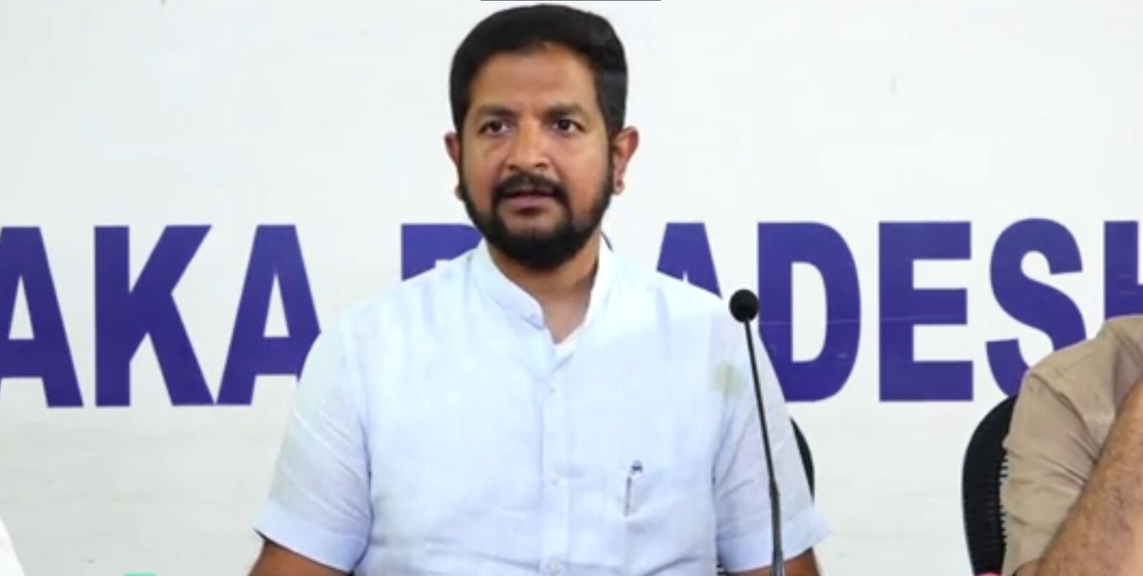 ಕೇಂದ್ರ ಸಚಿವೆ ನಿರ್ಮಲಾ ಸೀತಾರಾಮನ್ ರಾಜೀನಾಮೆ ನೀಡಬೇಕು : ಶರತ್ ಬಚ್ಚೇಗೌಡ