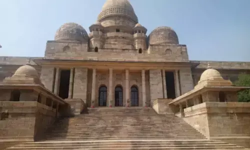 ಬಾಲಕಿಗೆ ಆಘಾತವಾಗಿಲ್ಲ ಎಂಬ ಕಾರಣಕ್ಕೆ ಅತ್ಯಾಚಾರ ಆರೋಪಿಯನ್ನು ದೋಷಮುಕ್ತಗೊಳಿಸಿದ ಬಾಂಬೆ ಹೈಕೋರ್ಟ್‍ನ ನಾಗಪುರ ಪೀಠ!