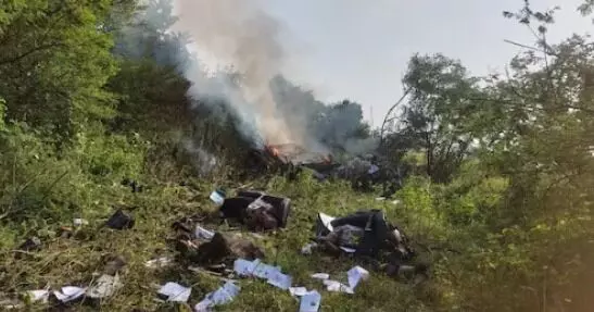 ಪುಣೆ ಸಮೀಪ ಹೆಲಿಕಾಪ್ಟರ್ ಪತನ: ಪೈಲಟ್ ಸೇರಿ ಮೂವರು ಮೃತ್ಯು