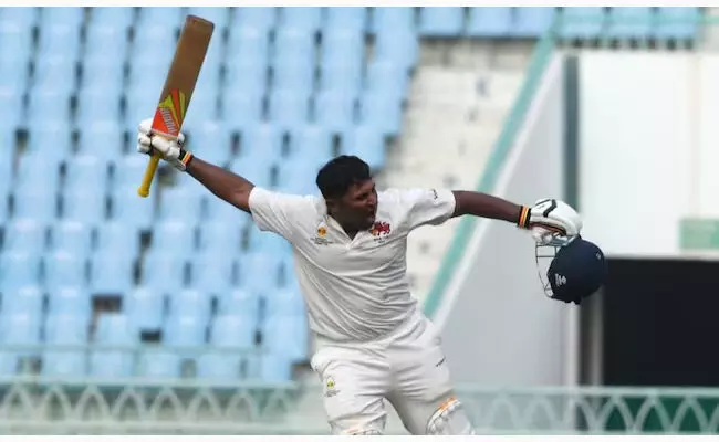 ಇರಾನಿ ಕಪ್‌ನಲ್ಲಿ ದ್ವಿಶತಕ ಗಳಿಸಿದ ಮುಂಬೈನ ಮೊದಲ ಬ್ಯಾಟರ್ ಸರ್ಫರಾಝ್‌ ಖಾನ್