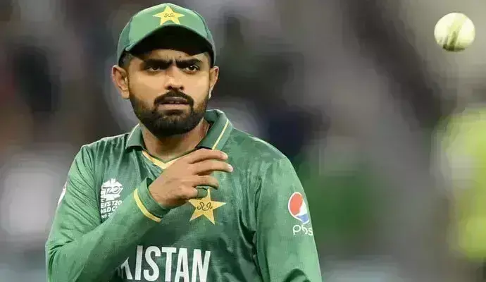 ಪಾಕ್ ಏಕದಿನ, ಟಿ-20 ತಂಡದ ನಾಯಕತ್ವ ತ್ಯಜಿಸಿದ ಬಾಬರ್ ಆಝಮ್