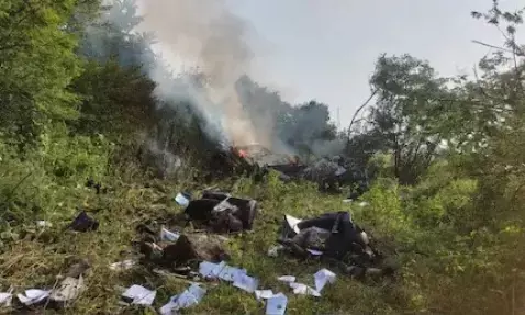 ಪುಣೆ ಸಮೀಪ ಹೆಲಿಕಾಪ್ಟರ್ ಪತನ: ಪೈಲಟ್ ಸೇರಿ ಮೂವರು ಮೃತ್ಯು