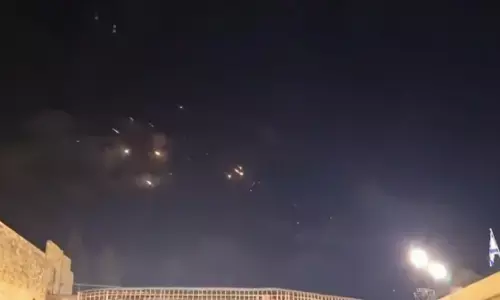 ಇರಾನ್‌ ಗೆ ಅನಗತ್ಯ ಪ್ರವಾಸ ಬೇಡ: ಯುದ್ಧ ಪರಿಸ್ಥಿತಿ ಹಿನ್ನೆಲೆ ಭಾರತೀಯರಿಗೆ ಕೇಂದ್ರ ಸರಕಾರ ಸಲಹೆ