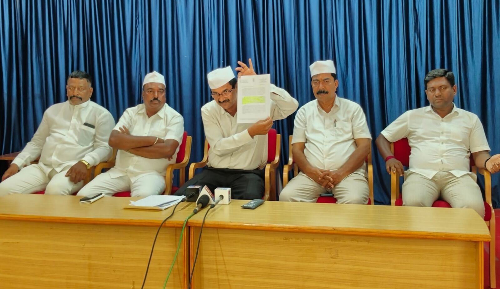 ಸಿದ್ದರಾಮಯ್ಯ ವಿರುದ್ಧ ಈ.ಡಿ ಪ್ರಕರಣ ದಾಖಲಿಸಿರುವ ಹಿಂದೆ ಕುಮಾರಸ್ವಾಮಿ ಕೈವಾಡ : ಎಂ.ಲಕ್ಷ್ಮಣ್ ಆರೋಪ