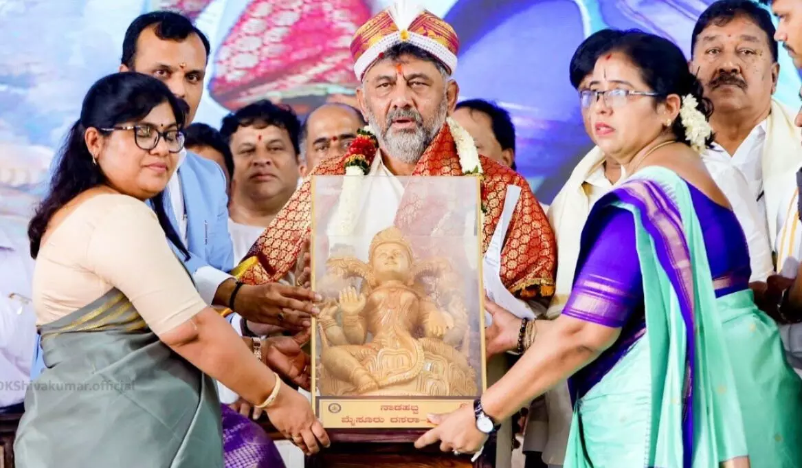 ಸ್ತ್ರೀ ಶಕ್ತಿಯೇ ನಮ್ಮ ಕರ್ನಾಟಕದ ಶಕ್ತಿ: ದಸರಾ ಉದ್ಘಾಟನಾ ಸಮಾರಂಭದಲ್ಲಿ  ಡಿಸಿಎಂ ಡಿ.ಕೆ.ಶಿವಕುಮಾರ್