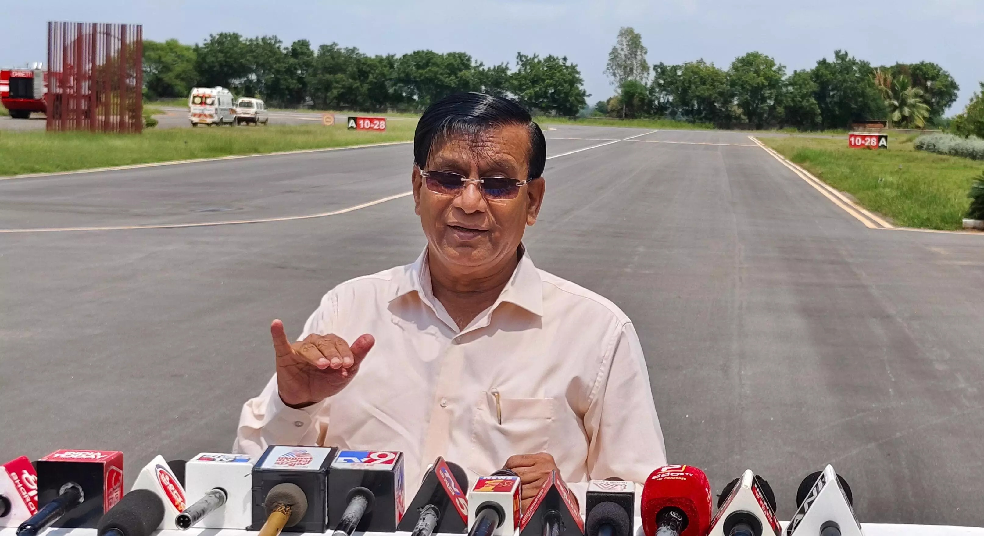 ಸಾಮಾಜಿಕ, ಆರ್ಥಿಕ ಗಣತಿ ವರದಿ ಬಿಡುಗಡೆ ಮಾಡಲಿ: ಬಸವರಾಜ್ ರಾಯರೆಡ್ಡಿ ಒತ್ತಾಯ ಸಾಮಾಜಿಕ, ಆರ್ಥಿಕ ಗಣತಿ ವರದಿ ಬಿಡುಗಡೆ ಮಾಡಲಿ: ಬಸವರಾಜ್ ರಾಯರೆಡ್ಡಿ ಒತ್ತಾಯ