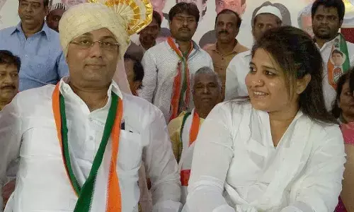 ರಾಜಕೀಯ ವಾಕ್ಸಮರದಲ್ಲಿ ನನ್ನ ಹೆಸರು ಎಳೆದು ತರಬೇಡಿ. ನಾನು ರಾಜಕೀಯದಲ್ಲಿ ಇಲ್ಲ: ಟಬು ರಾವ್