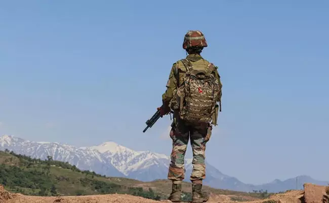 ಜಮ್ಮುಕಾಶ್ಮೀರ: ಗುಂಡು ಹಾರಿಸಿಕೊಂಡು ಯೋಧನ ಆತ್ಮಹತ್ಯೆ