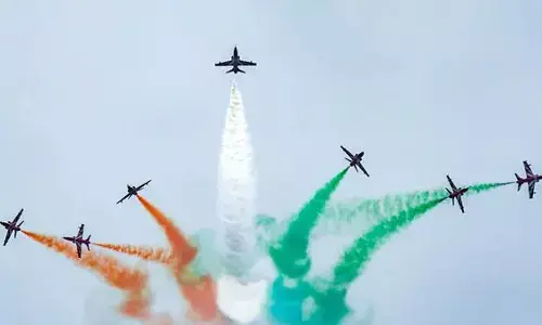 ಚೆನ್ನೈ: ವೈಮಾನಿಕ ಪ್ರದರ್ಶನಕ್ಕೆ ಆಗಮಿಸಿದ್ದ  ನಾಲ್ವರು ಪ್ರೇಕ್ಷಕರು ಮೃತ್ಯು