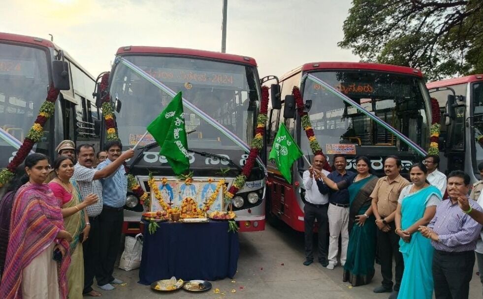 ‘ದಸರಾ ವಿಶೇಷ ಬಸ್’ ಕಾರ್ಯಾಚರಣೆಗೆ ಚಾಲನೆ