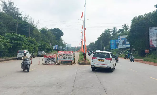 ಇಂದ್ರಾಳಿ: ಕಾರು- ಬೈಕ್ ಢಿಕ್ಕಿ; ಸವಾರ ಮೃತ್ಯು ಇಂದ್ರಾಳಿ: ಕಾರು- ಬೈಕ್ ಢಿಕ್ಕಿ; ಸವಾರ ಮೃತ್ಯು